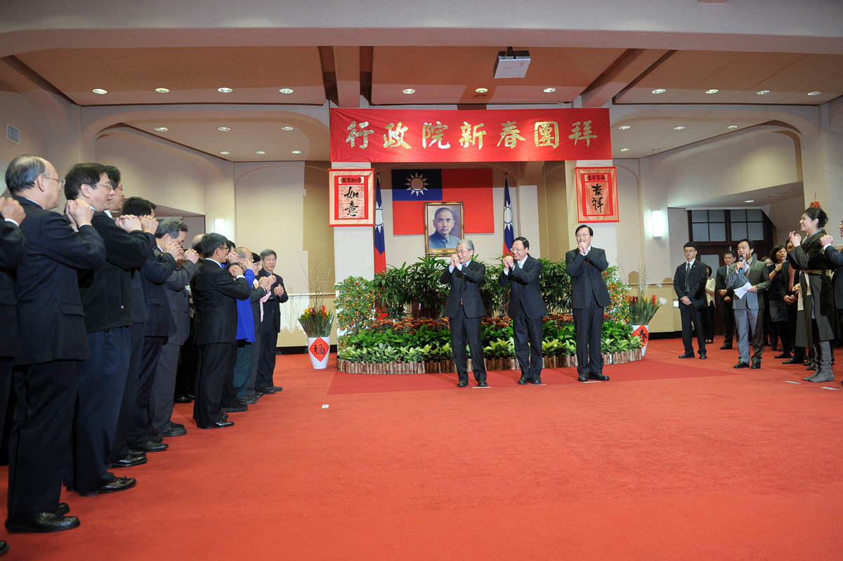 江院長主持行政院新春團拜 期勉同仁展現施政企圖心 　共2張