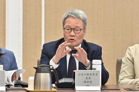 中央災害防救會報第51次會議 　共8張