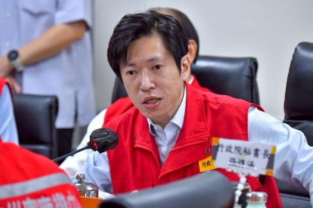 2025年9月23日行政院長卓榮泰視導樺加沙颱風中央災害應變中心