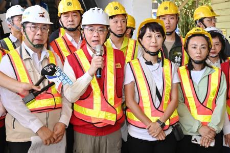 2024年8月1日行政院長卓榮泰視察臺鐵後壁至南靖段鐵路路基沖毀搶修情形