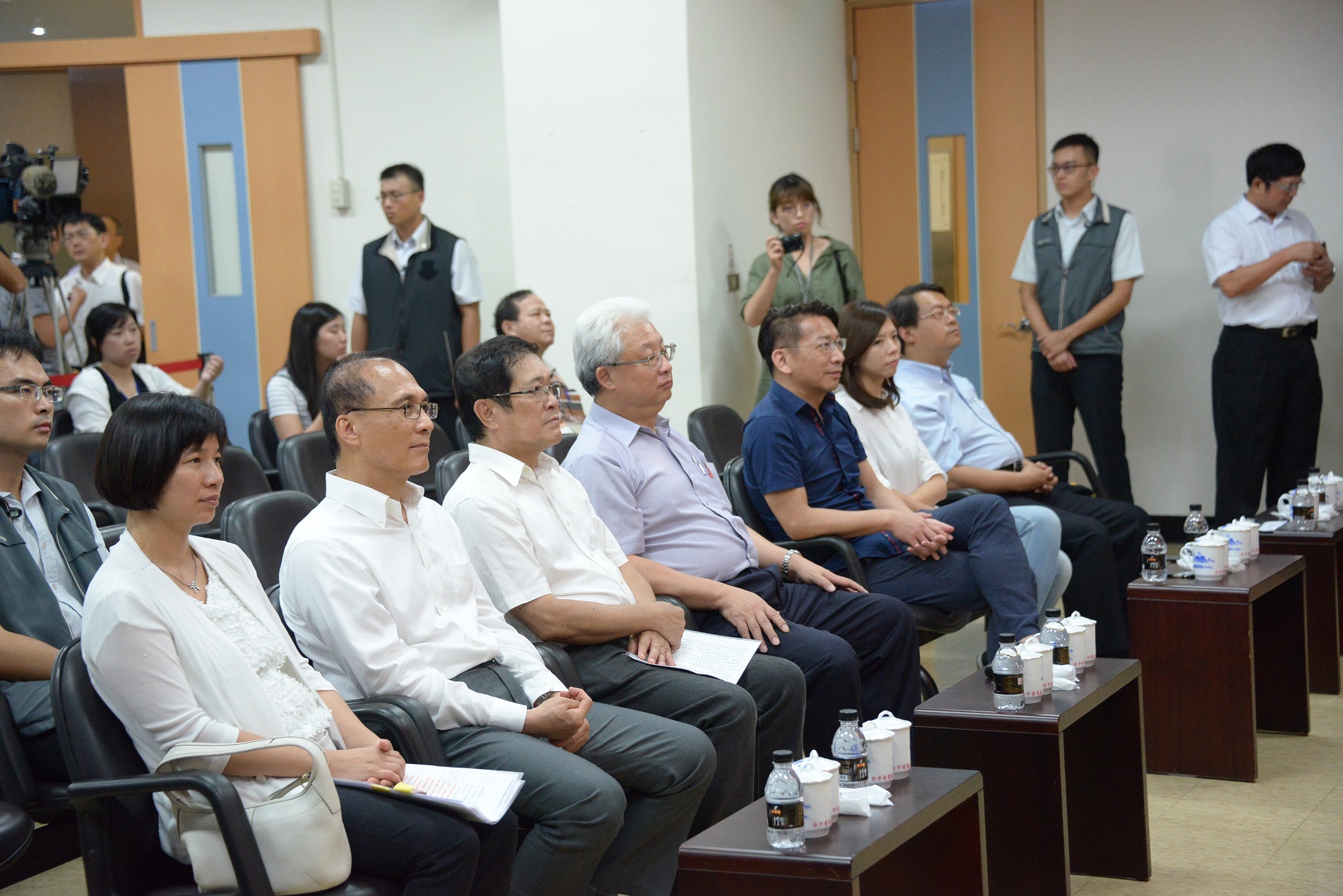 林揆視察台中電廠  感謝第一線台電同仁辛勞