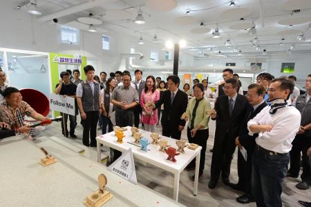 1070728行政院長賴清德參訪新明青創基地_3