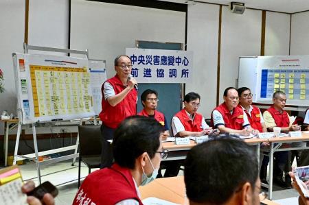 2025年10月4日中央災害應變中心前進協調所第20次工作會報後記者會 　共5張