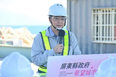 2026年9月28日行政院長卓榮泰視察「屏東三區海水供水系統建設」工程進度 　共6張