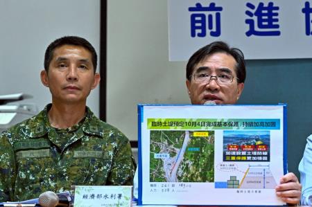 2025年10月3日中央災害應變中心前進協調所第18次工作會報後記者會 　共6張