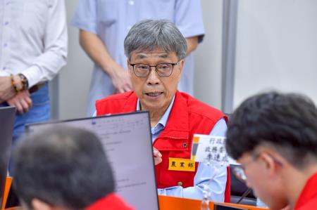 2025年9月23日行政院長卓榮泰視導樺加沙颱風中央災害應變中心