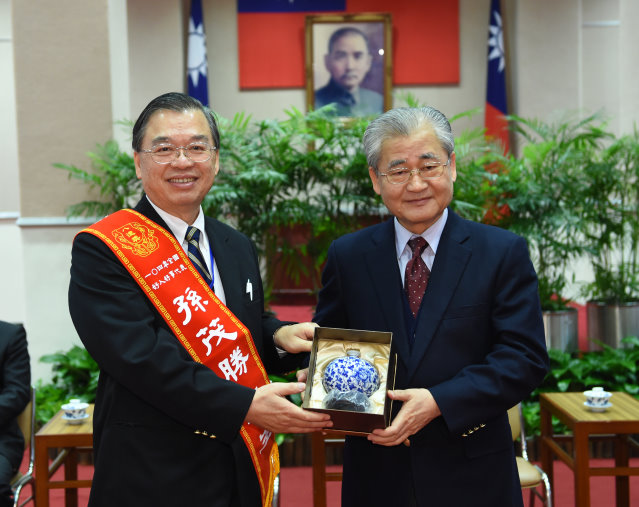 毛揆接見全國好人好事代表 盼發揮正向力量讓社會變得更好