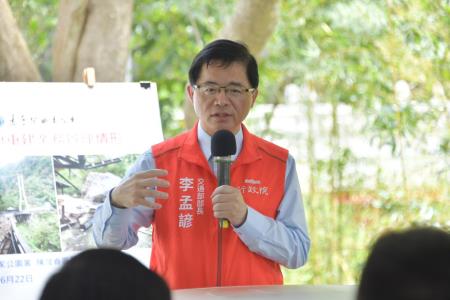 卓院長今（22）日視察0403地震太魯閣國家公園與中橫公路東段災後復建情形照片共8張