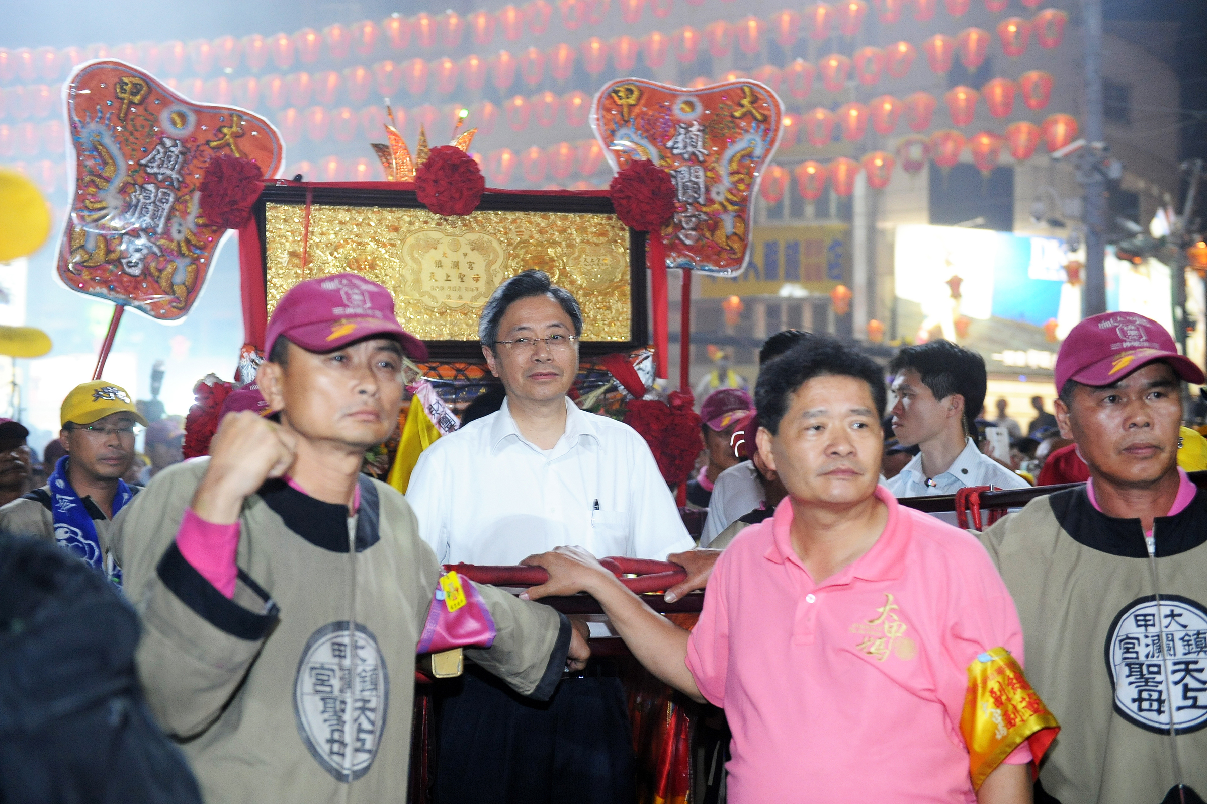 張揆出席大甲鎮瀾宮媽祖遶境進香回鑾安座儀式 祈求庇佑臺灣國泰民安 　共4張