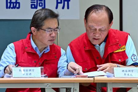 2025年10月3日中央災害應變中心前進協調所第18次工作會報後記者會 　共6張