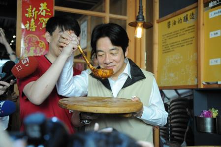 參訪新味醬油食品廠