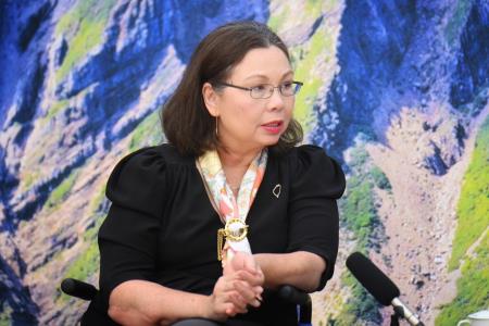 2026年7月8日行政院長卓榮泰接見美國聯邦參議員達克沃絲(Tammy Duckworth, D-IL)所率訪問團一行　共5張