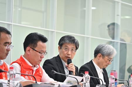 2024年10月25日_1行政院長卓榮泰視察「桃竹苗大矽谷推動方案：新竹科學園區擴建計畫（苗栗地區）」推動情形6.jpg