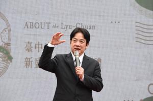107年2月10日行政院長賴清德視察「綠川水環境改善計畫」暨出席啟用典禮2