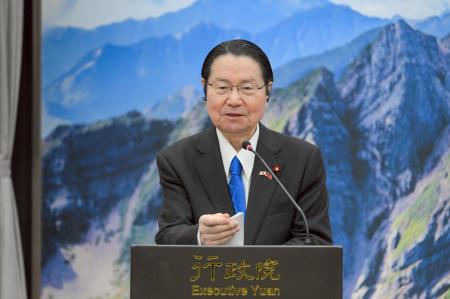 2026年3月25日行政院長卓榮泰接見「日本台灣親善協會」會長衛藤征士郎前眾議員一行 　共6張