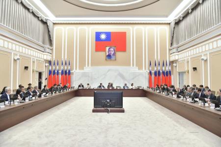 2024年12月5日行政院長卓榮泰主持行政院毒品防制會報第三十六次會議 　共8張