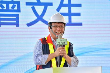 2023年10月29日行政院長陳建仁視察曾文南化聯通管工程計畫_4　共13張