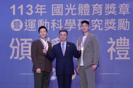 2024年12月6日行政院長卓榮泰出席「113年國光體育獎章暨運動科學研究獎勵頒獎典禮」　共7張