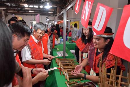 2023年7月8日行政院長陳建仁出席112年教育基金會－「終身學習嘉年華」活動_11　共13張