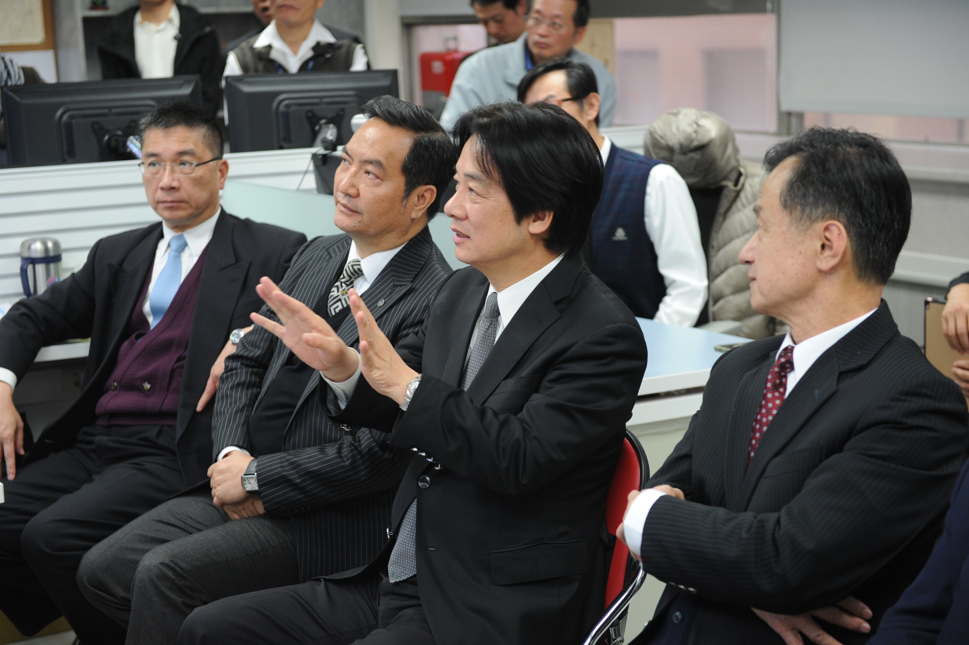 賴揆：6大守護神合作打擊毒品犯罪 達成安居樂業目標　共3張
