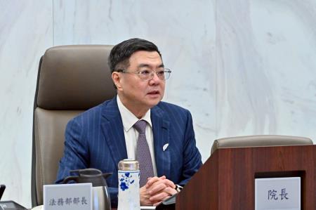 2025年4月23日行政院長卓榮泰主持本院114年第2次治安會報S__25518145_0 　共6張