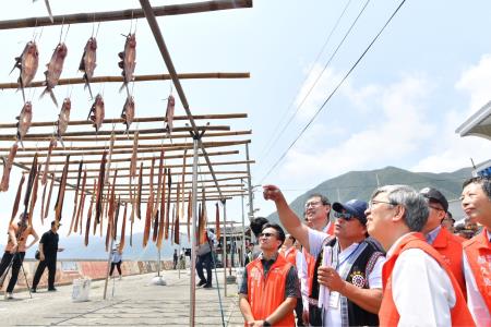 2024年4月16日行政院長陳建仁視察「蘭嶼小犬颱風後住宅修繕、拼板舟修護及電力（路燈、電纜）修復情形」