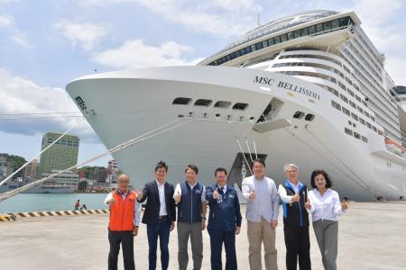 2023年7月23日行政院副院長鄭文燦視察基隆港西岸旅客中心郵輪作業　共21張