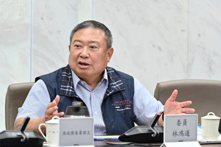 2025年10月23日行政院副院長鄭麗君主持行政院「體育暨運動發展部」諮詢小組第6次會議 　共9張
