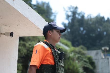 2026年9月18日行政院長卓榮泰視察海巡署第十一巡防區指揮部廳舍現況與整建計劃 　共6張