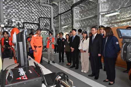 2024年6月3日行政院長卓榮泰出席海委會海巡署「113年端節威力掃蕩誓師暨接裝典禮」　共13張