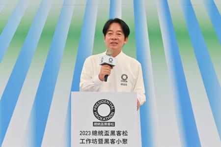 2023年8月4日行政院副院長鄭文燦出席「2023總統盃黑客松工作坊暨黑客小聚」3 　共6張