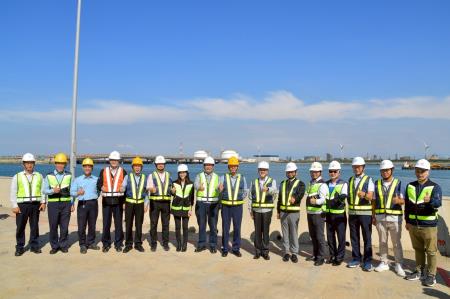 卓院長今(16)日視察中油觀塘接收站及台電大潭廠增建計畫照片 共12張_1 　共12張