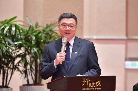 2025年2月24日行政院長卓榮泰接見「2025年海外二二八遺屬返鄉團」。 　共8張