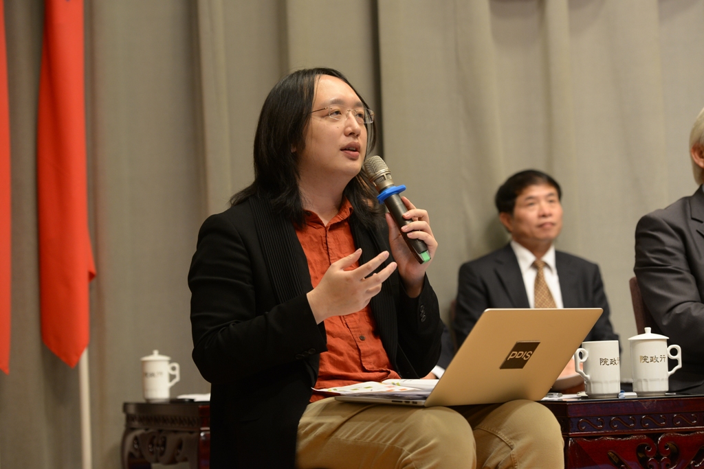 政院：「前瞻基礎建設計畫」數位建設 法規鬆綁、投資未來 　共3張