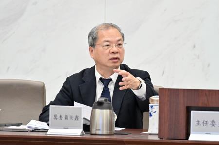 2024年10月30日行政院長卓榮泰主持行政院經濟發展委員會第2次會議（下半場）。 　共6張