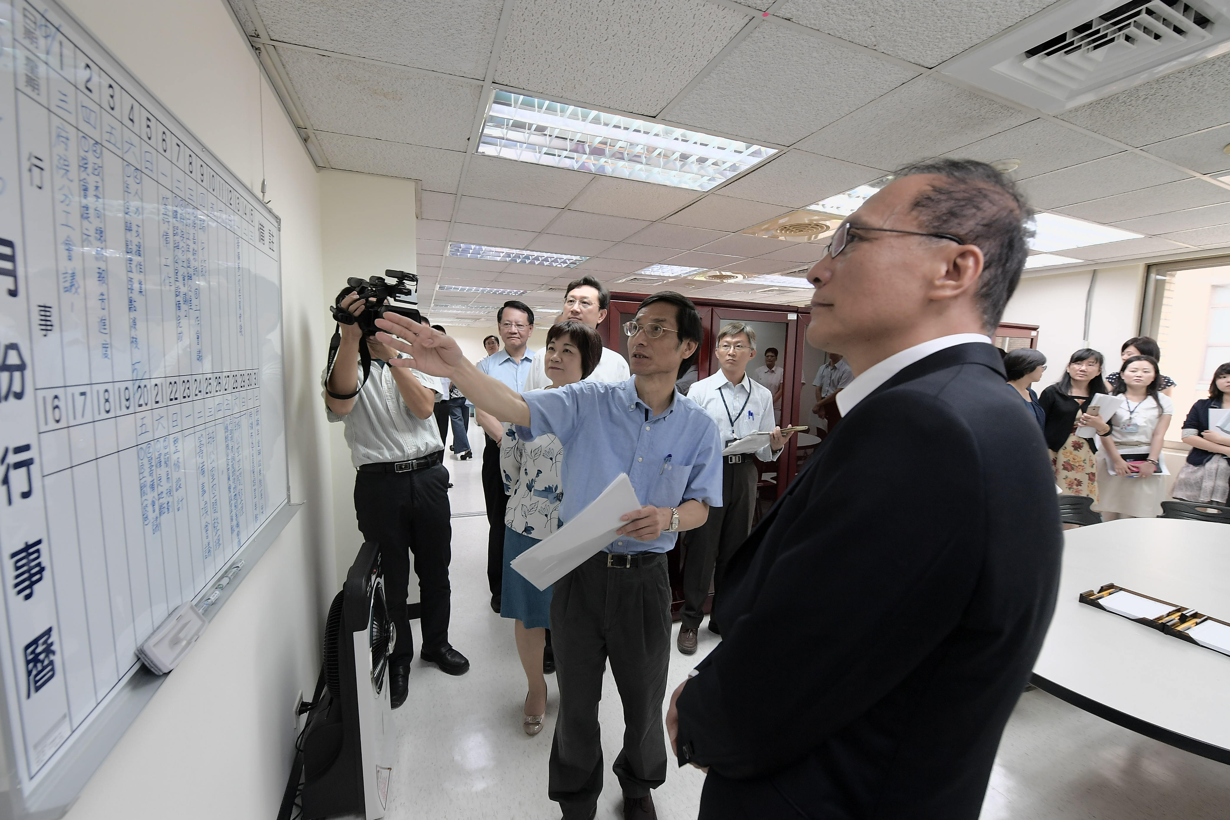 行政院成立年金改革辦公室 林揆：期勉1年內形成可行共識 　共4張