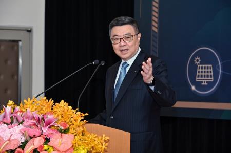 2024年6月27日行政院長卓榮泰出席113年國家政務研究班第15期及高階領導研究班第14期聯合開訓典禮　共4張