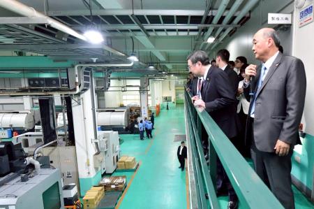 2026年1月30日行政院長卓榮泰參訪晟田科技公司 　共9張