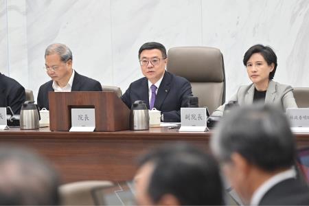 2024年6月17日行政院長卓榮泰主持行政院毒品防制會報第三十五次會議2. 　共7張