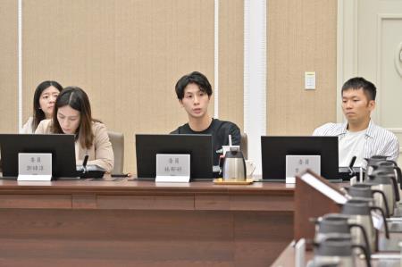2024年9月23日行政院副院長鄭麗君主持行政院「體育暨運動發展部」諮詢小組第3次會議S__477962322_0_0 　共8張