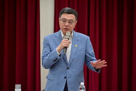 2025年4月13日行政院長卓榮泰出席毛豆產業座談會_1　共9張