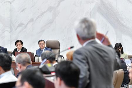 2026年9月10日行政院長卓榮泰主持「行政院115年第4次治安會報」 　共6張