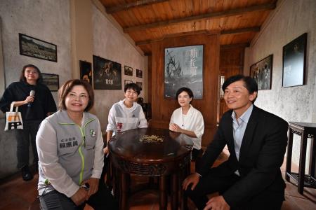 2024年8月9日行政院副院長鄭麗君視察岸內糖廠影視基地S__36642916_0　共6張