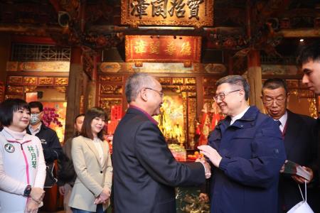 2025年1月30日_1行政院長卓榮泰埔頂仁和宮參拜祈福1　共8張