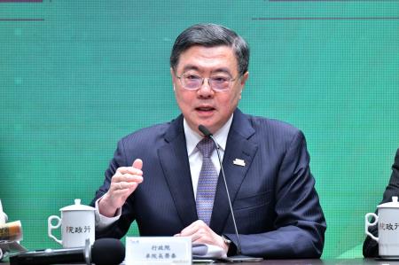 LINE_ALBUM_1120院版《財政收支劃分法》修正草案說明記者會_251120_1_0 　共8張