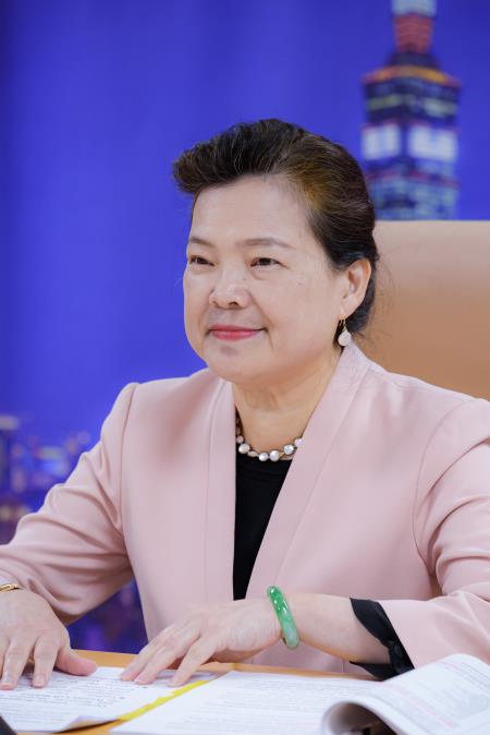 經濟部長王美花出席APEC婦女與經濟論壇 　共2張