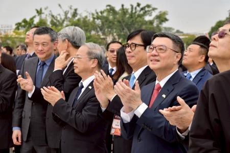 [新聞照片]卓院長今(31)日出席台積公司二奈米擴產典禮照片 共10張_4