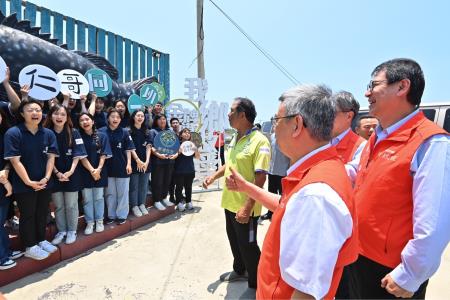 2024年5月10日行政院長陳建仁視察「金牌農村社區」。