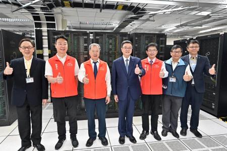 2024年7月21日行政院長卓榮泰視察中央氣象署並聽取113年第3號颱風凱米動態情形。
