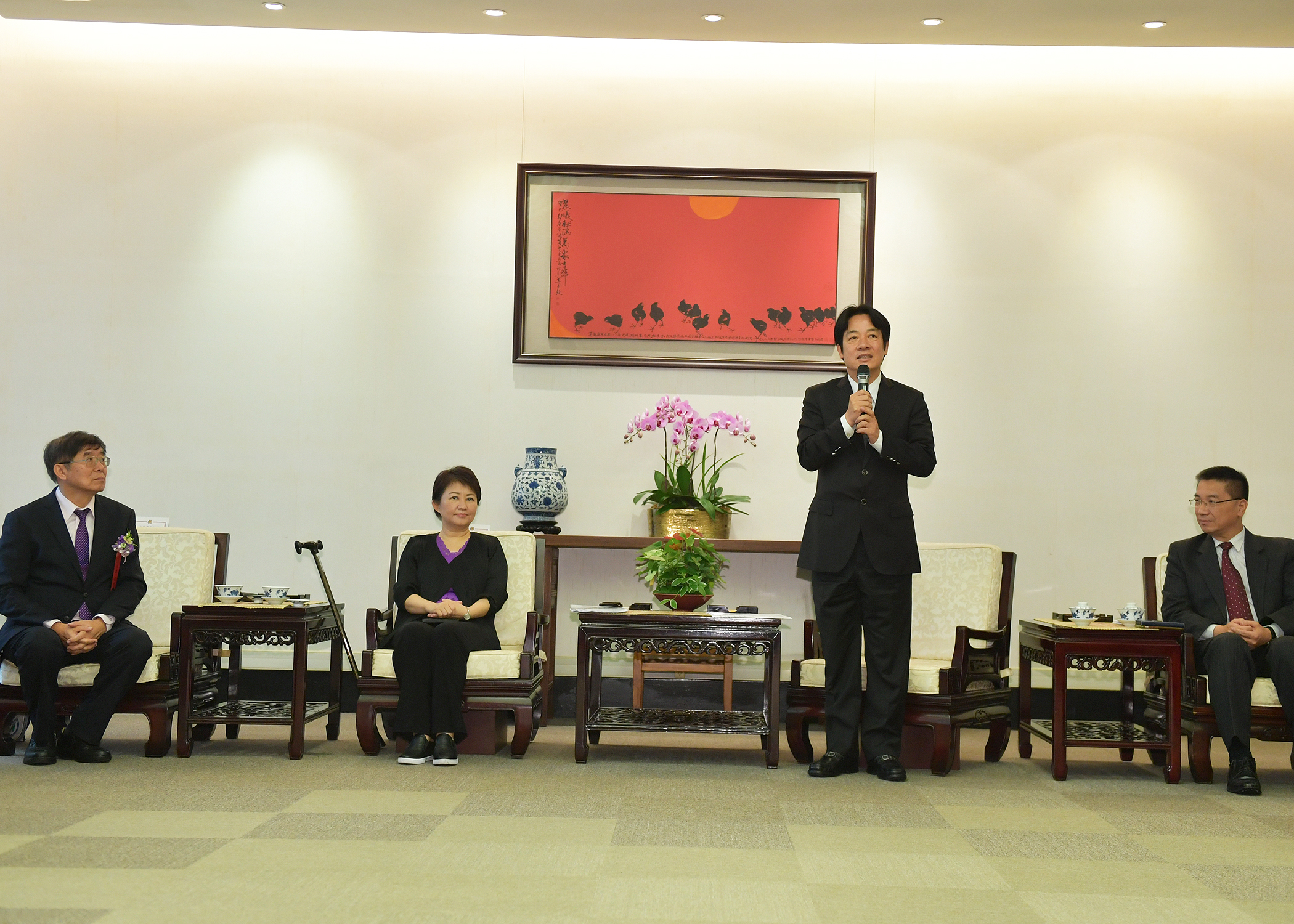 賴揆接見醫療奉獻獎得獎人 盼持續奉獻愛心給社會　共4張